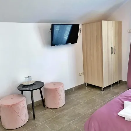 بيت للعطل Vila Eda